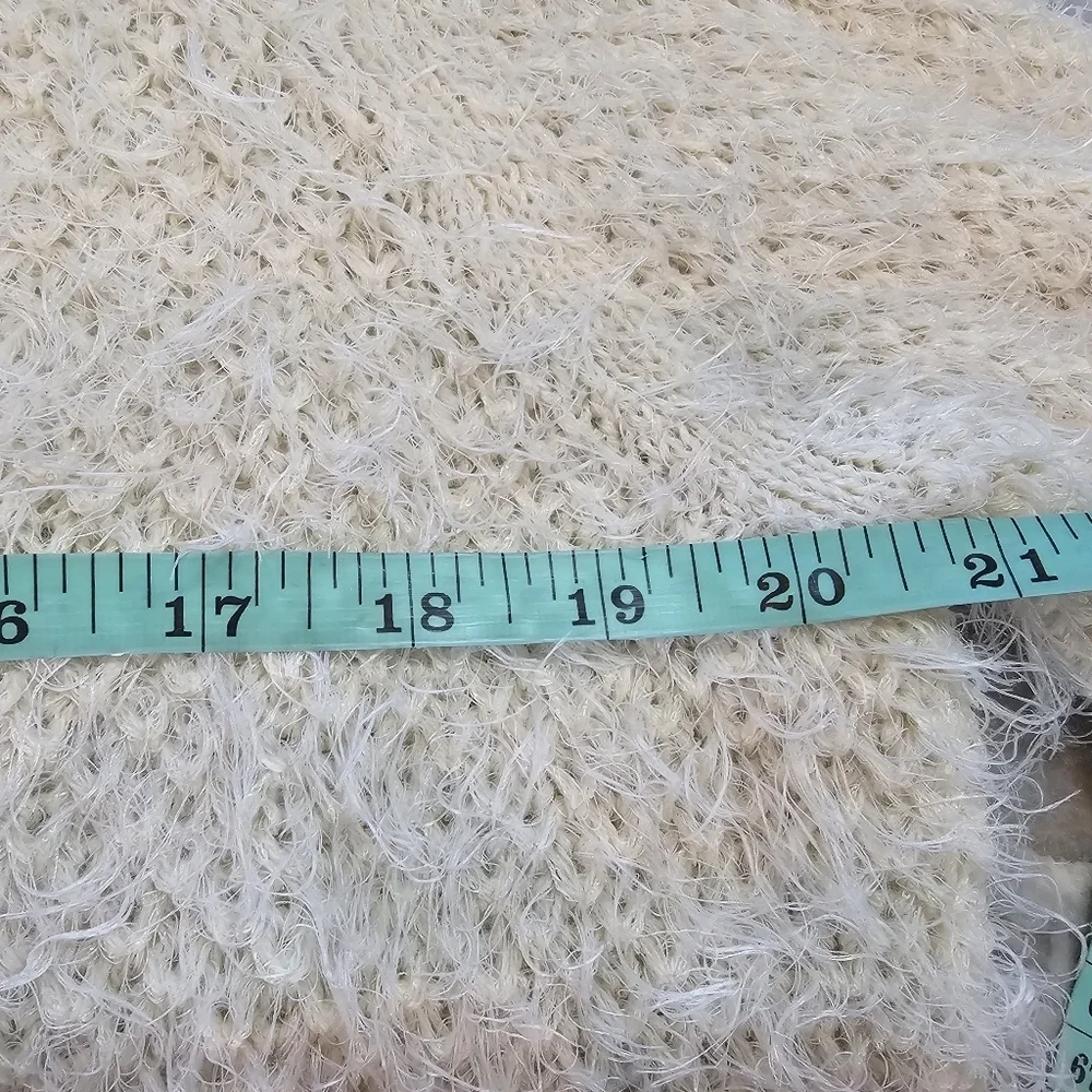Attention Cream Fuzzy Knit Sweater Large Soft Eyelash Pullover Cozy Neutral